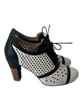 L'artiste By Spring Step Women's Oxfeel Two Toned Oxford Pumps Heels Size 39